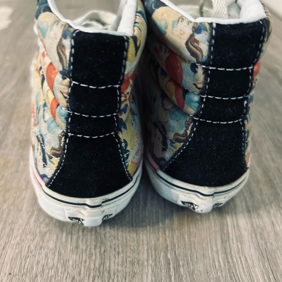 Vans High-Top Sneakers - Black and Multicolor Disney Princess edition - Picture 5 of 7